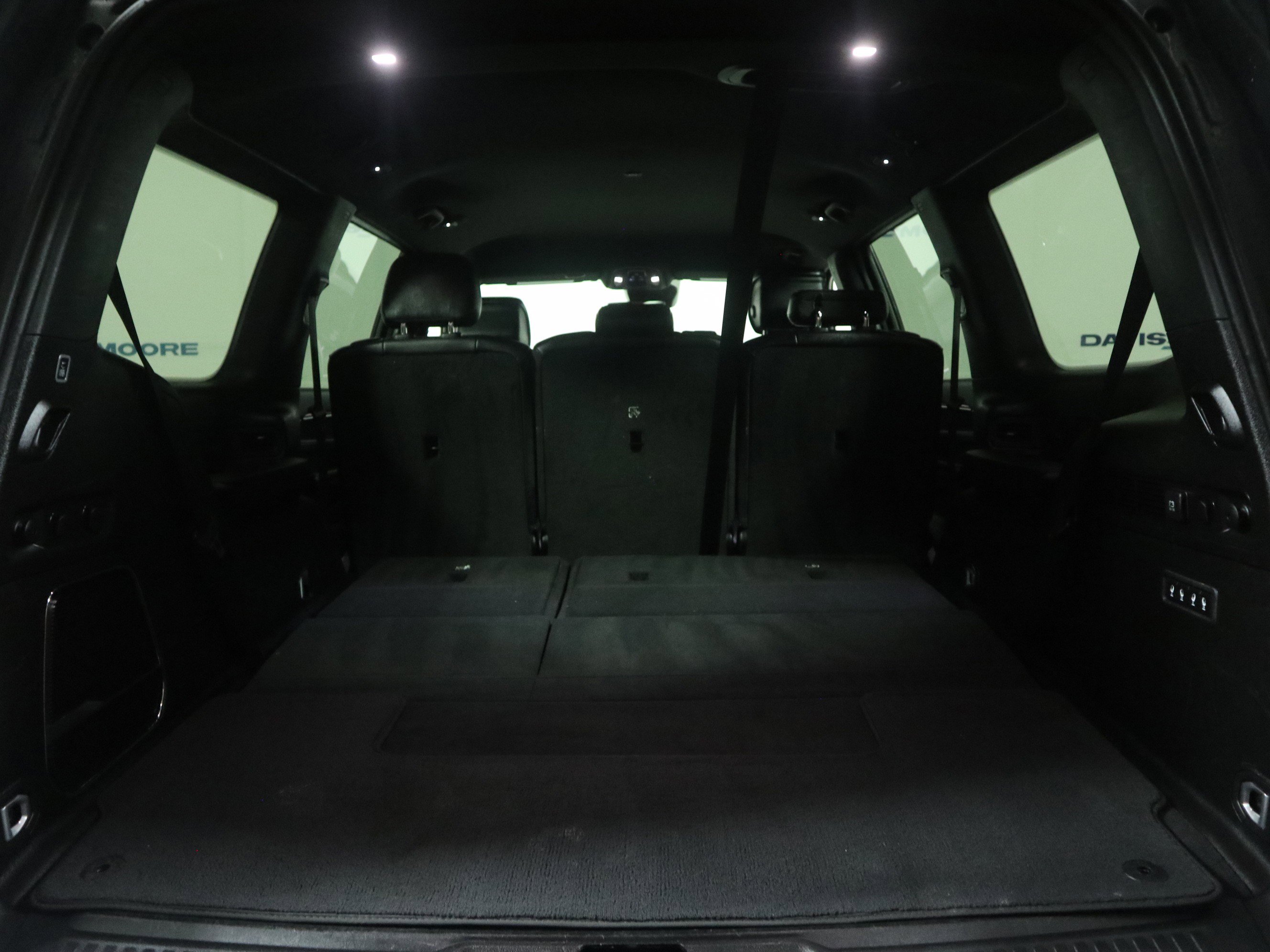 Used 2022 Jeep Wagoneer Series III AWD/4WD image 9