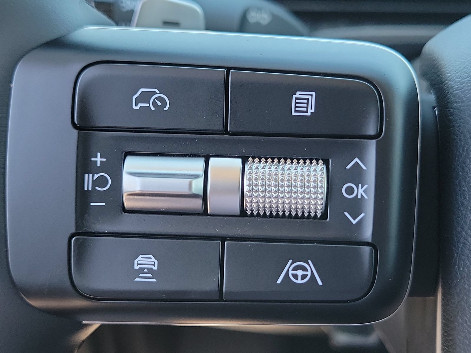 New 2026 Hyundai Santa Fe SE FWD image 8