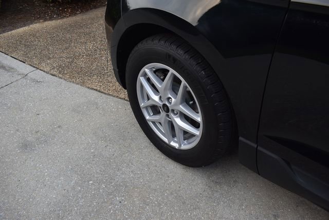 Used 2024 Ford Edge SEL image 15