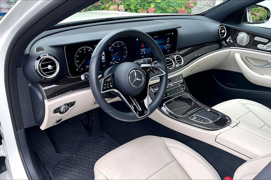 Used 2022 Mercedes-Benz E 350 4MATIC Sedan w/ Driver Assistance Package image 13