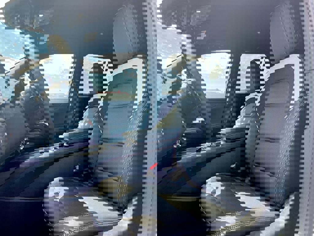 New 2025 Chevrolet Blazer EV LT image 40