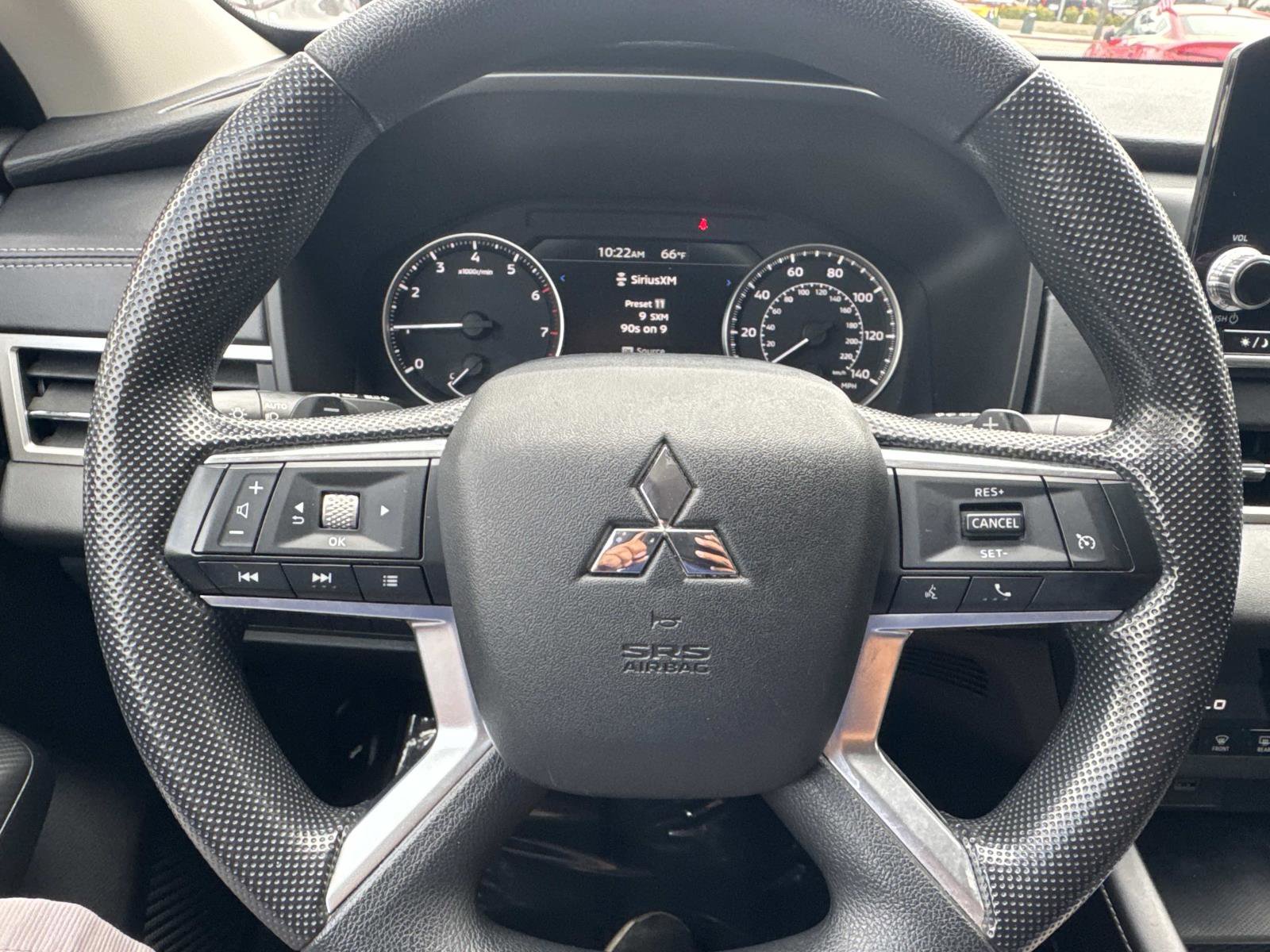 Used 2022 Mitsubishi Outlander ES image 18