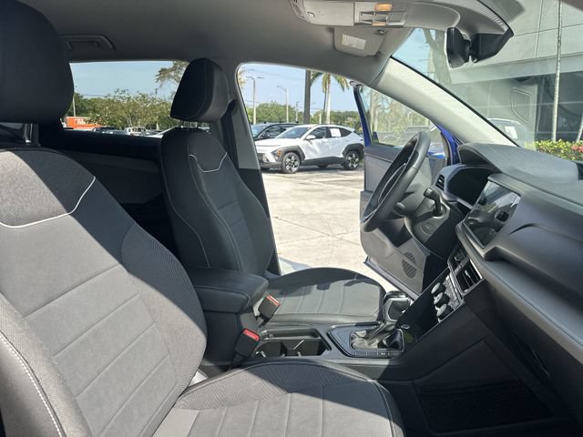 Used 2024 Volkswagen Taos SE FWD image 30