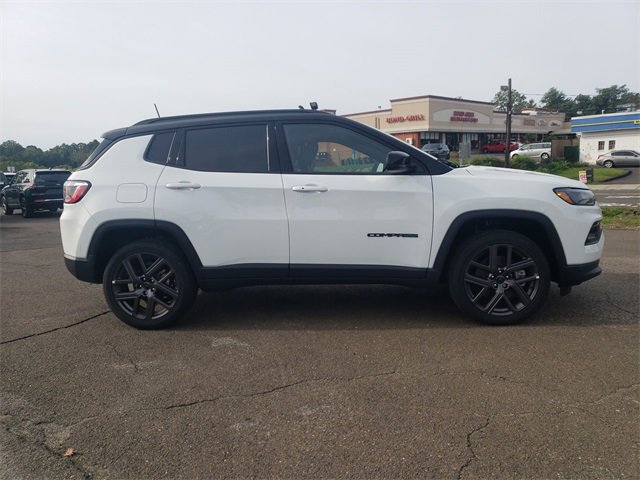 New 2026 Jeep Compass Limited w/ Sun, Sound & Navigation Group image 16