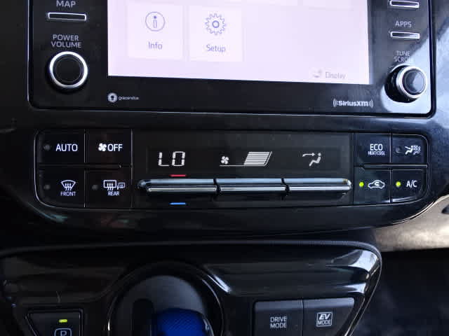 Used 2022 Toyota Prius LE FWD image 30