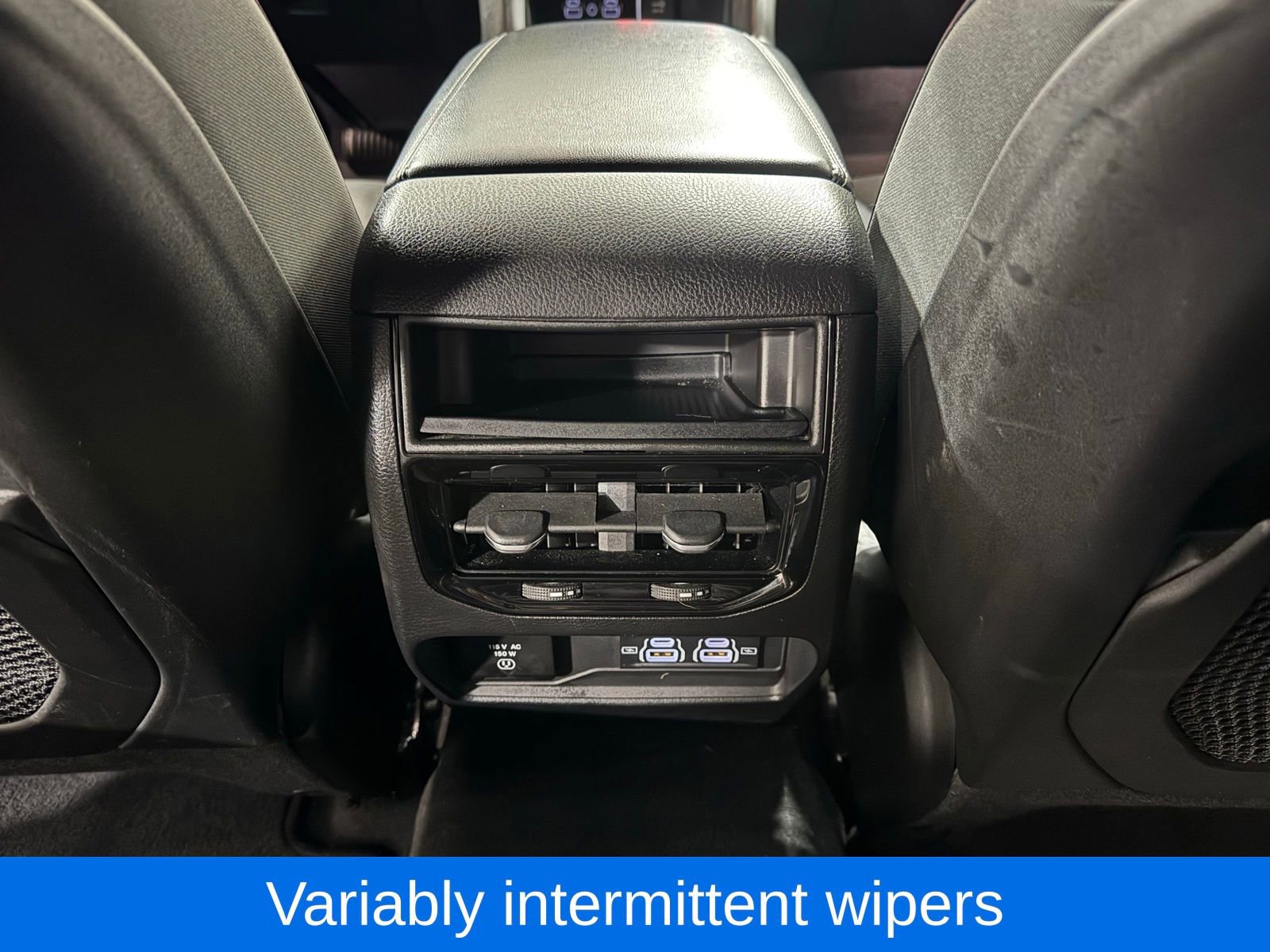 Used 2023 Jeep Grand Cherokee Altitude image 36