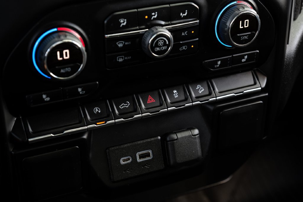 Used 2021 Chevrolet Silverado 1500 LT AWD/4WD image 24