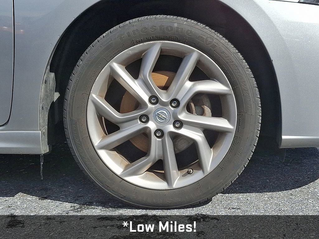 Used 2013 Nissan Sentra SR w/ Premium Pkg image 10