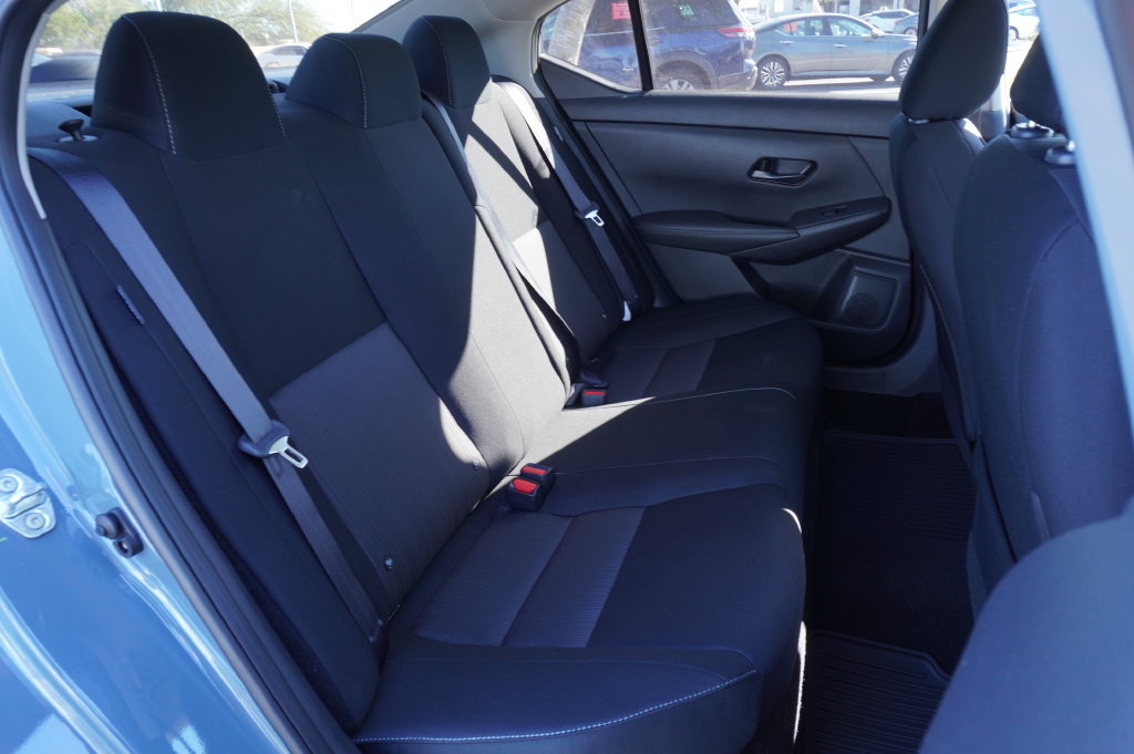 Certified 2025 Nissan Sentra SV FWD image 9