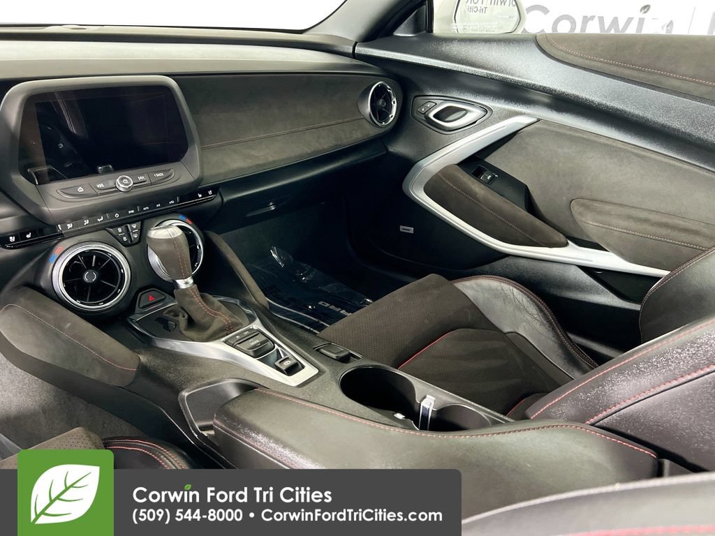 Used 2022 Chevrolet Camaro ZL1 RWD image 25