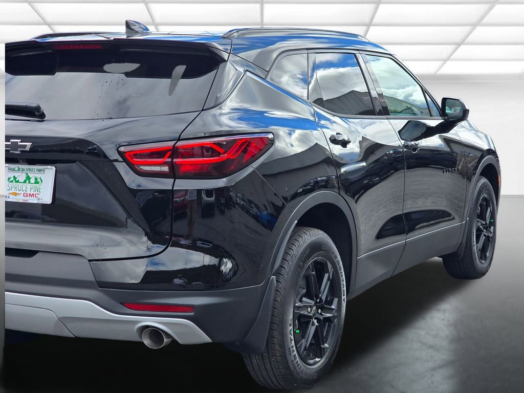 New 2025 Chevrolet Blazer LT w/ Convenience Package image 44