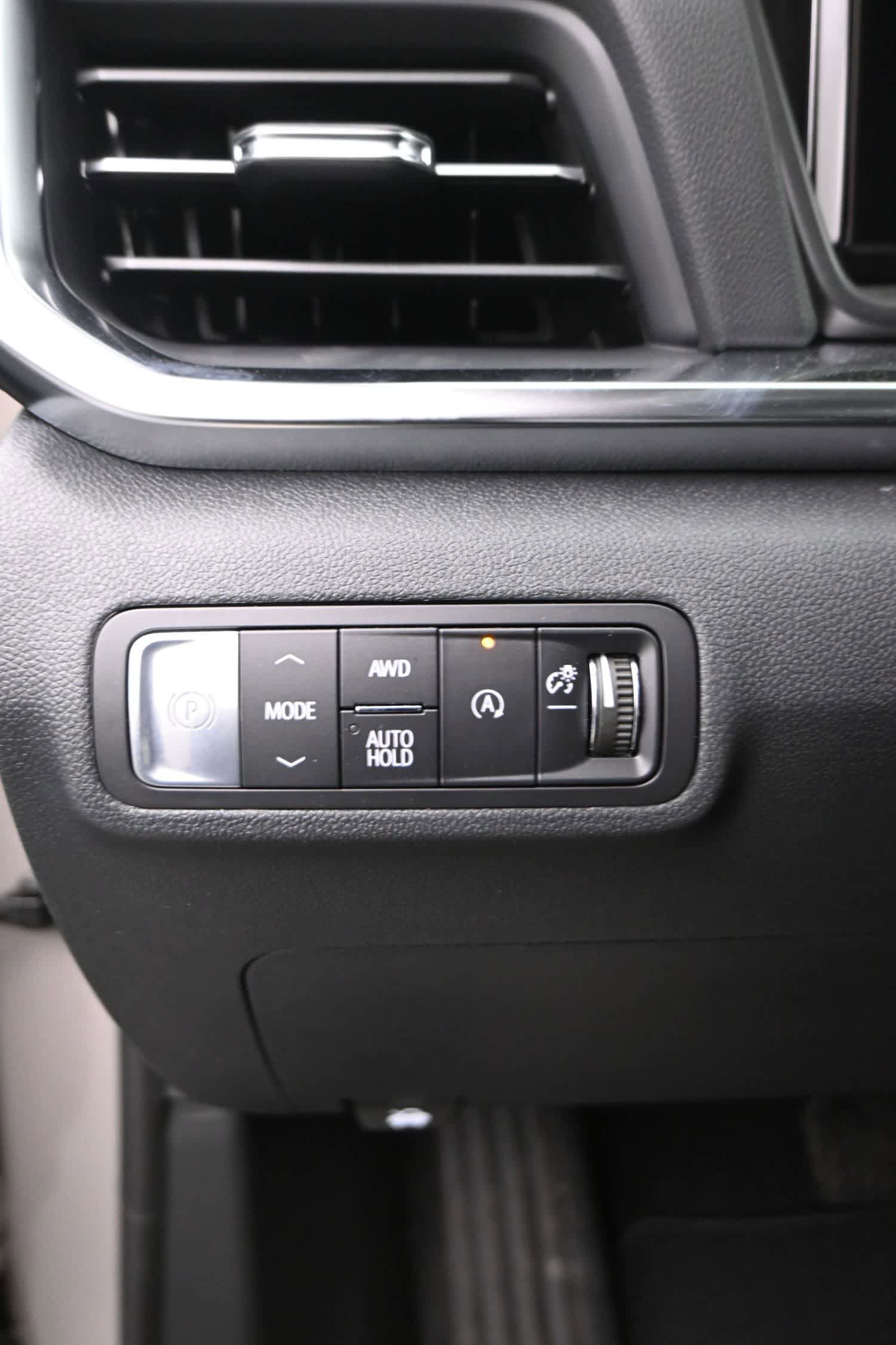 New 2026 GMC Terrain Elevation w/ Elevation Premium Package AWD/4WD image 21