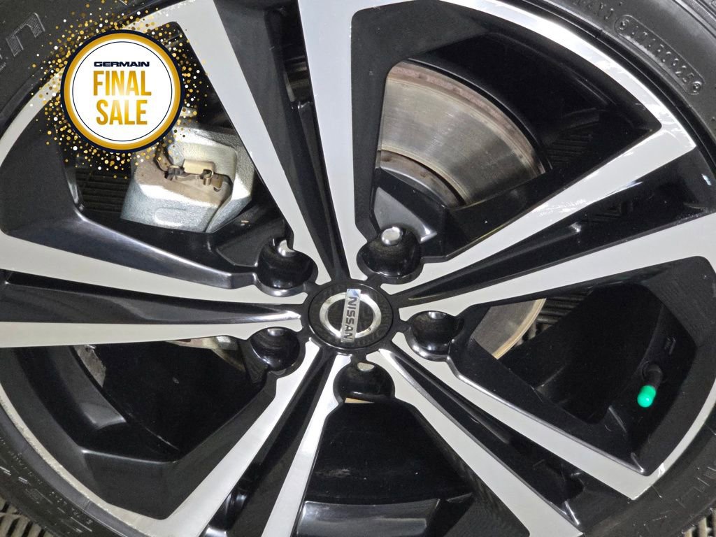 Used 2023 Nissan Sentra SR w/ SR Premium Package image 10