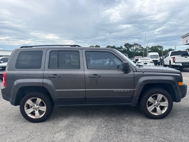 Used 2016 Jeep Patriot Sport w/ Power Value Group FWD image 4