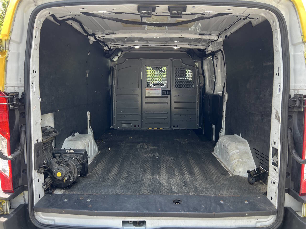 Used 2019 Ford Transit 250 130 Low Roof image 17