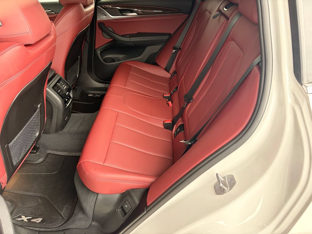 Used 2023 BMW X4 xDrive30i w/ Premium Package AWD/4WD image 10