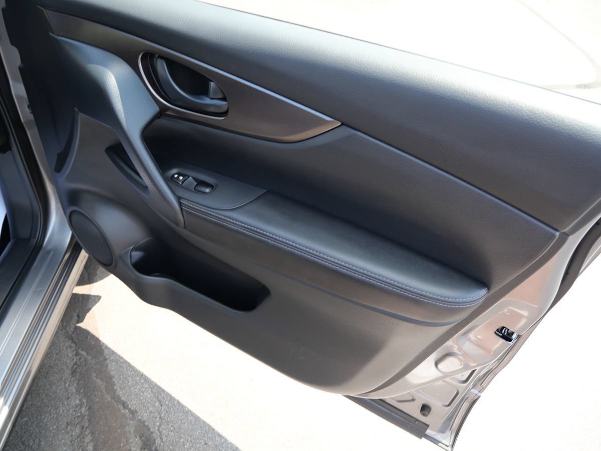 Used 2022 Nissan Rogue Sport S AWD/4WD image 31