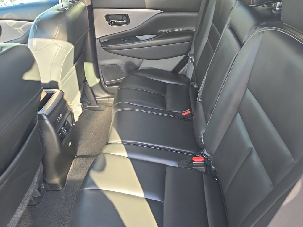 Used 2022 Nissan Murano SV w/ Cargo Package AWD/4WD image 14