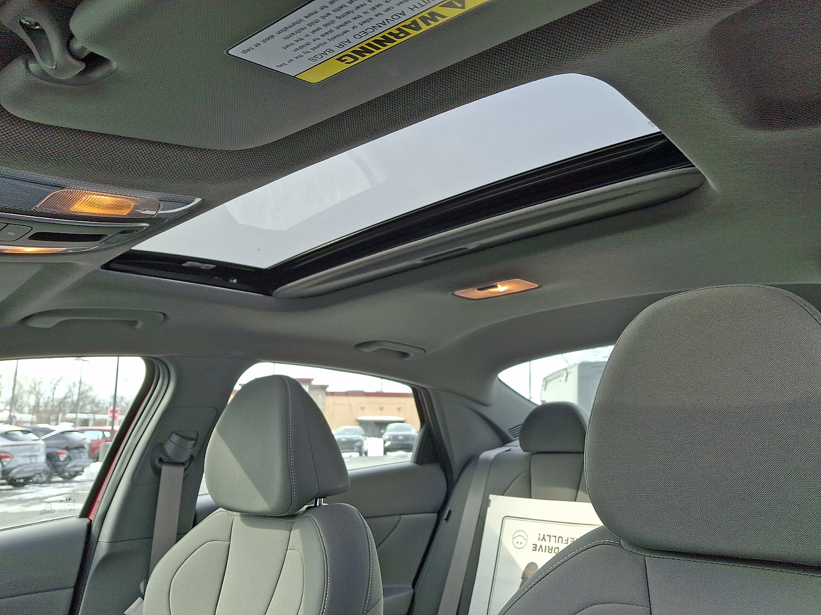 Used 2025 Hyundai Elantra SEL image 14