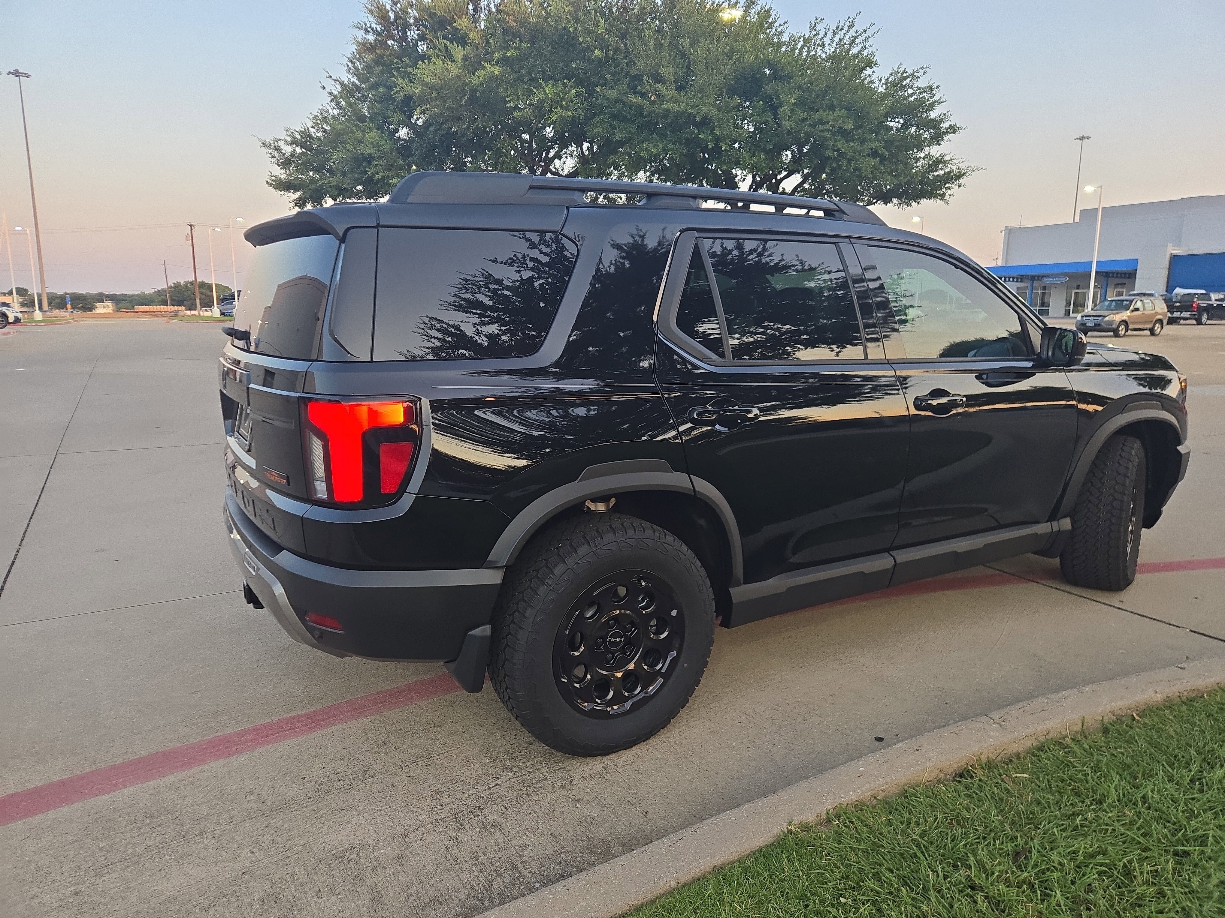 New 2027 Honda Passport TrailSport Elite image 9