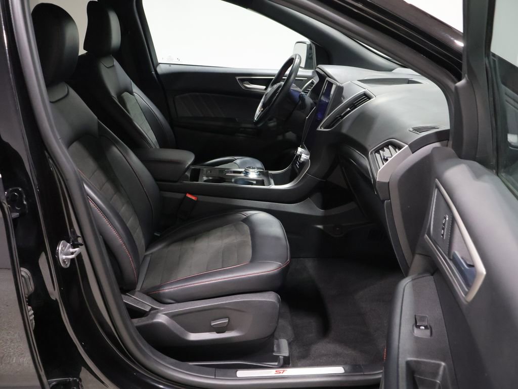Used 2024 Ford Edge ST-Line AWD/4WD image 22