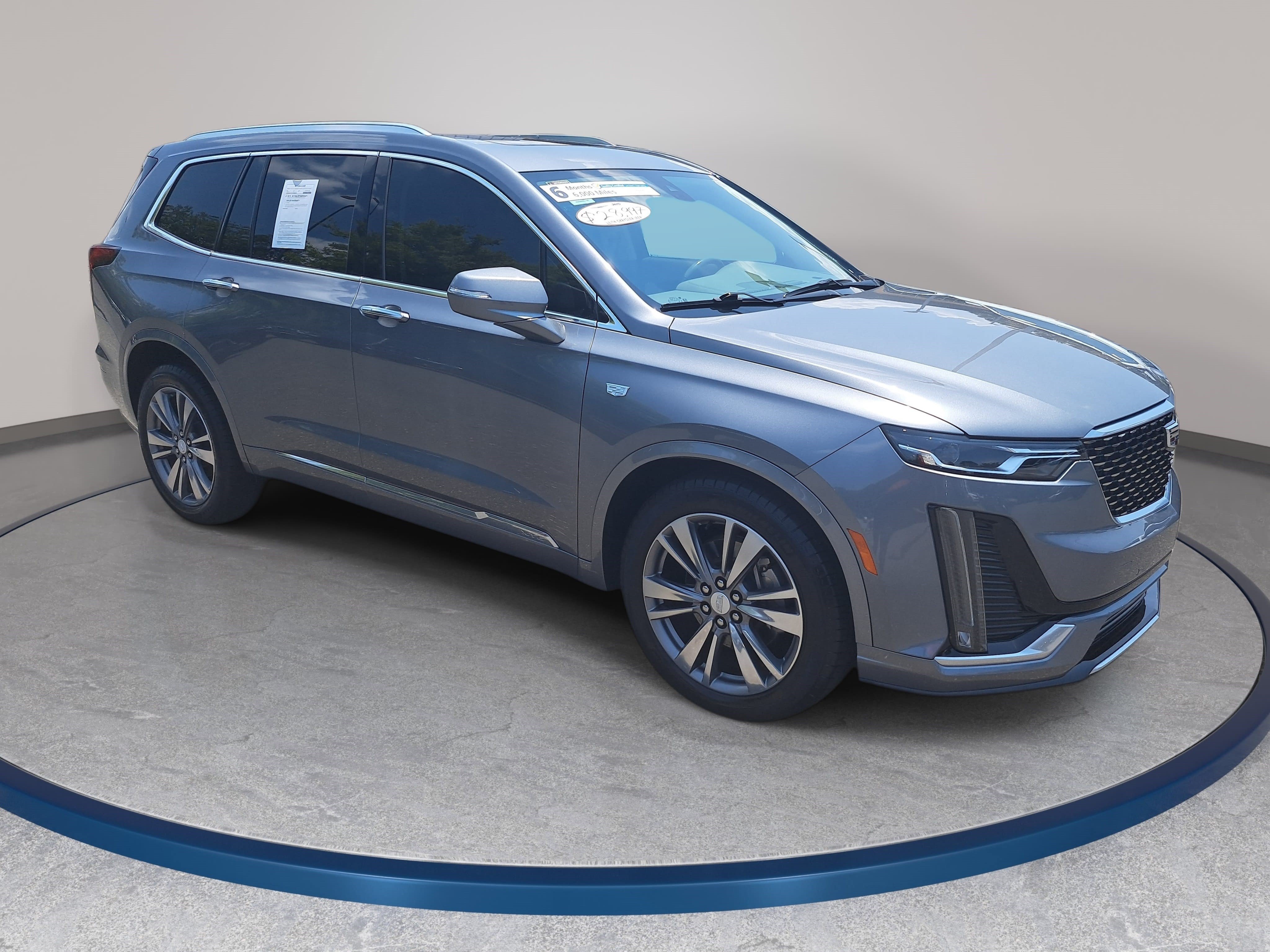 Used 2020 Cadillac XT6 Premium Luxury FWD image 3