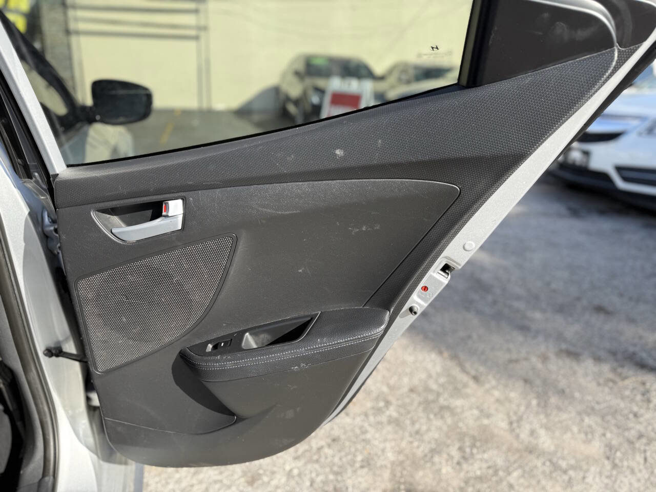 Used 2014 Hyundai Veloster Turbo w/ Turbo Technology Package 04 image 22