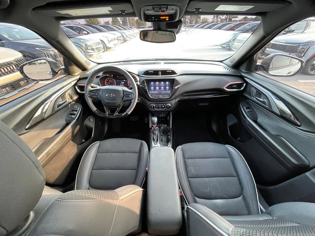 Used 2023 Chevrolet TrailBlazer RS w/ Sun and Liftgate Package FWD image 20