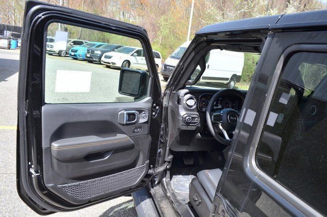 New 2025 Jeep Wrangler Sahara image 12