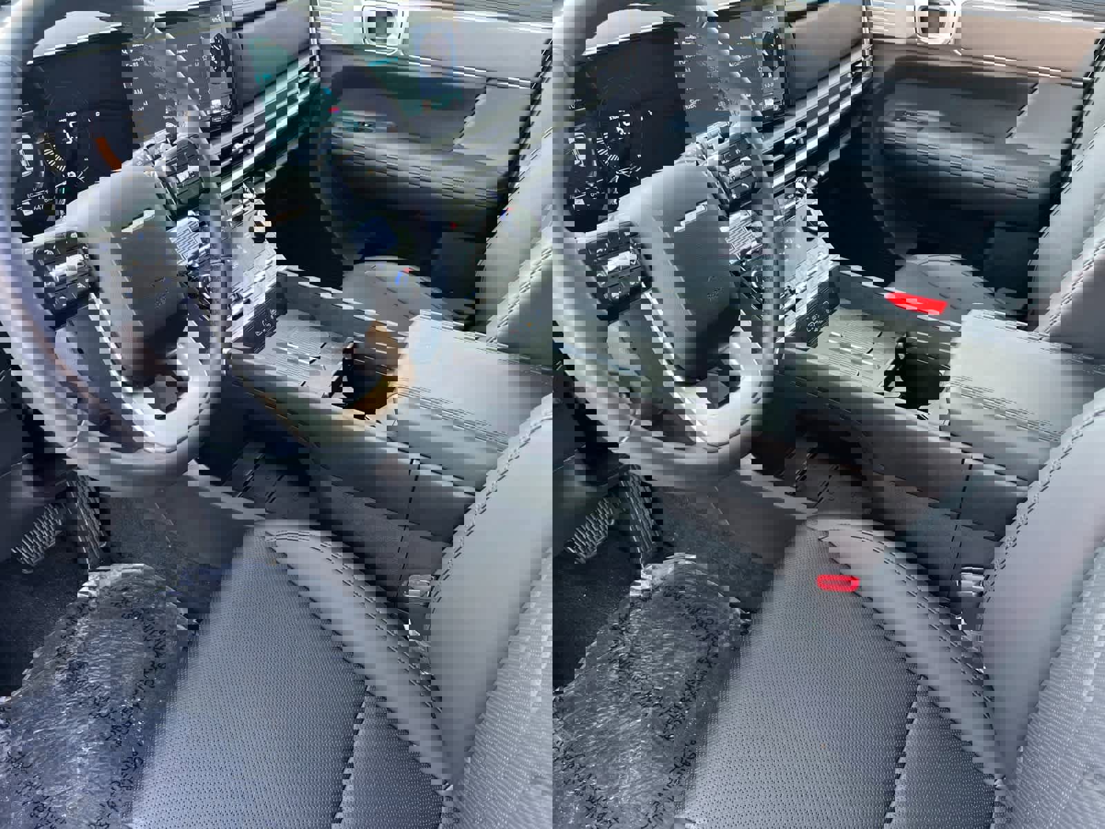 Certified 2025 Hyundai Santa Fe SEL image 11