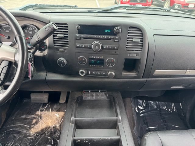 Used 2011 Chevrolet Silverado 3500 LT w/ Interior Plus Package AWD/4WD image 2