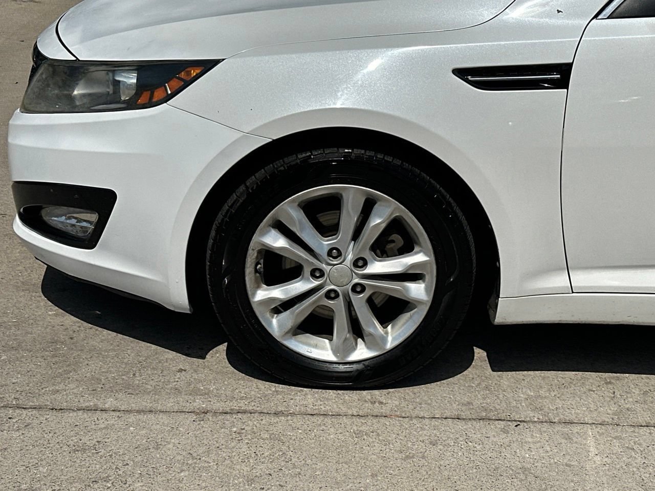 Used 2013 Kia Optima EX FWD image 23