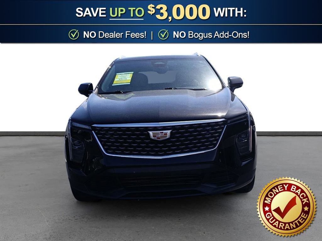 Used 2024 Cadillac XT4 Luxury w/ Cold Weather Package FWD image 11