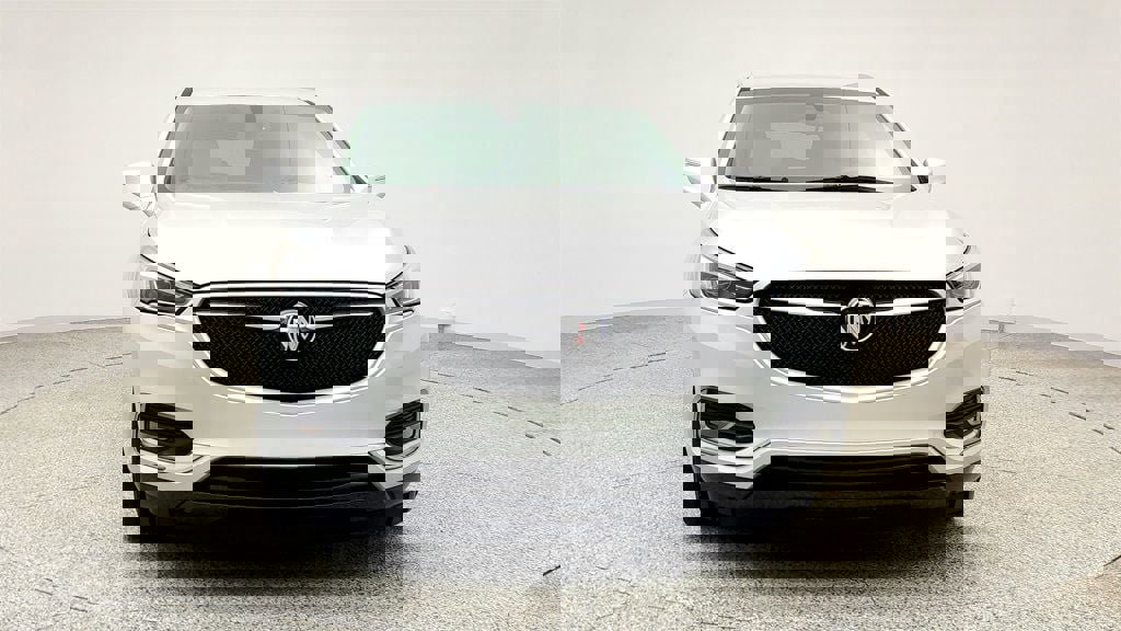 Used 2020 Buick Enclave Essence w/ Sport Touring Edition image 2