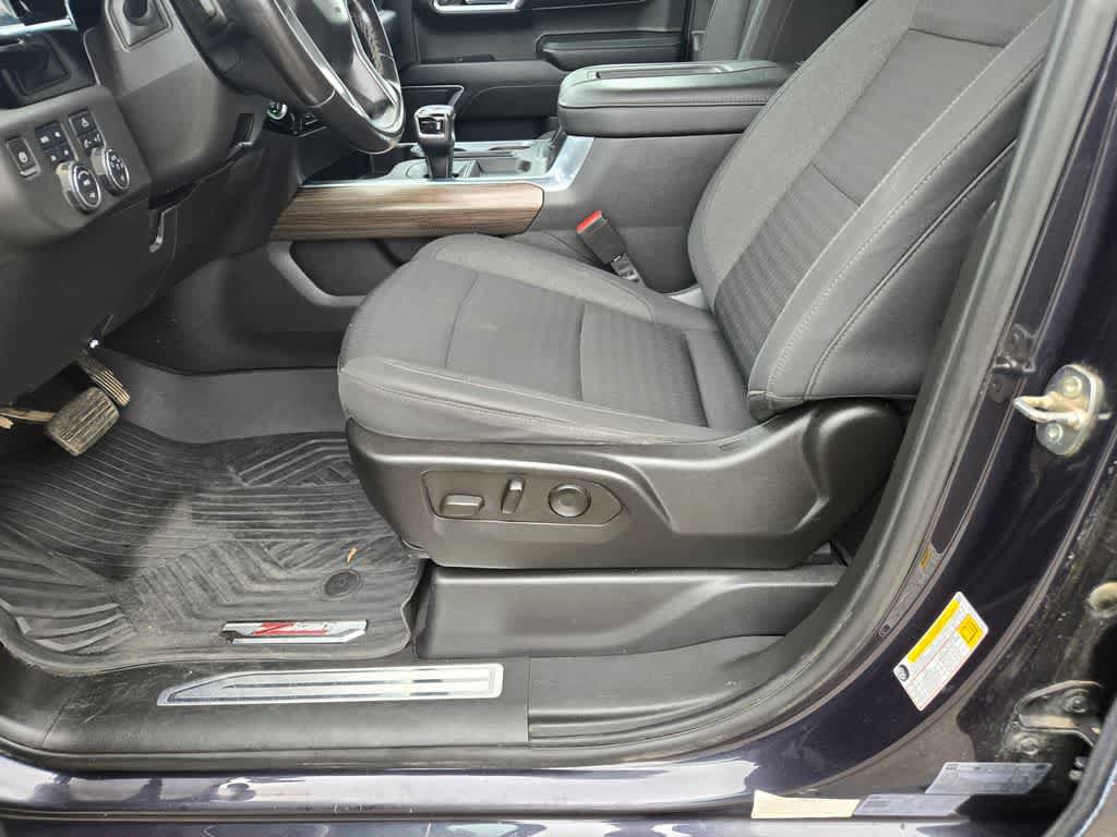 Used 2022 Chevrolet Silverado 1500 LT Trail Boss AWD/4WD image 18