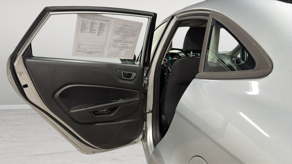Used 2014 Ford Fiesta SE w/ Equipment Group 201A FWD image 30