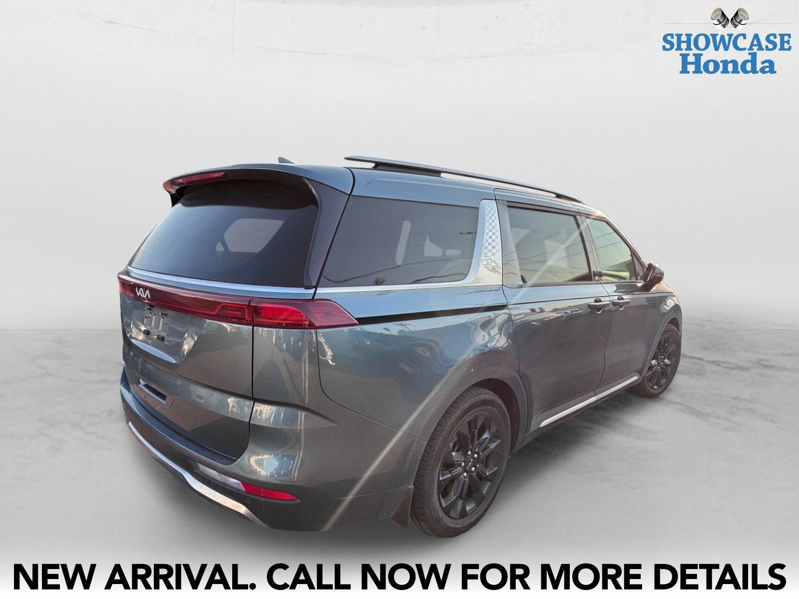 Used 2023 Kia Carnival SX Prestige FWD image 5
