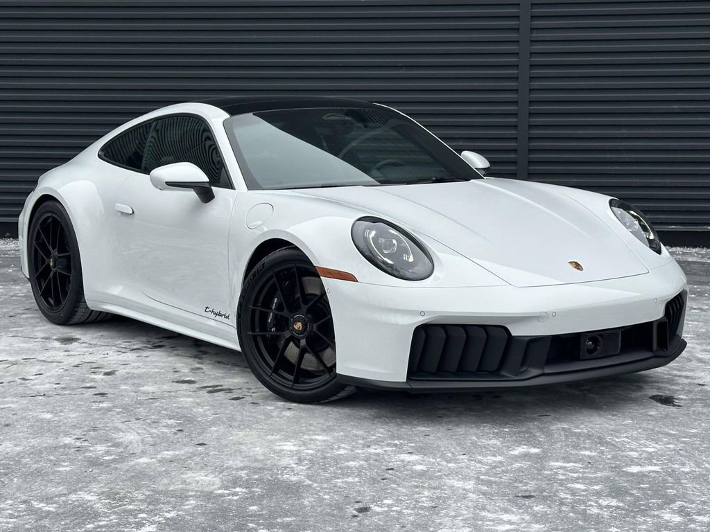 New 2026 Porsche 911 GTS image 7
