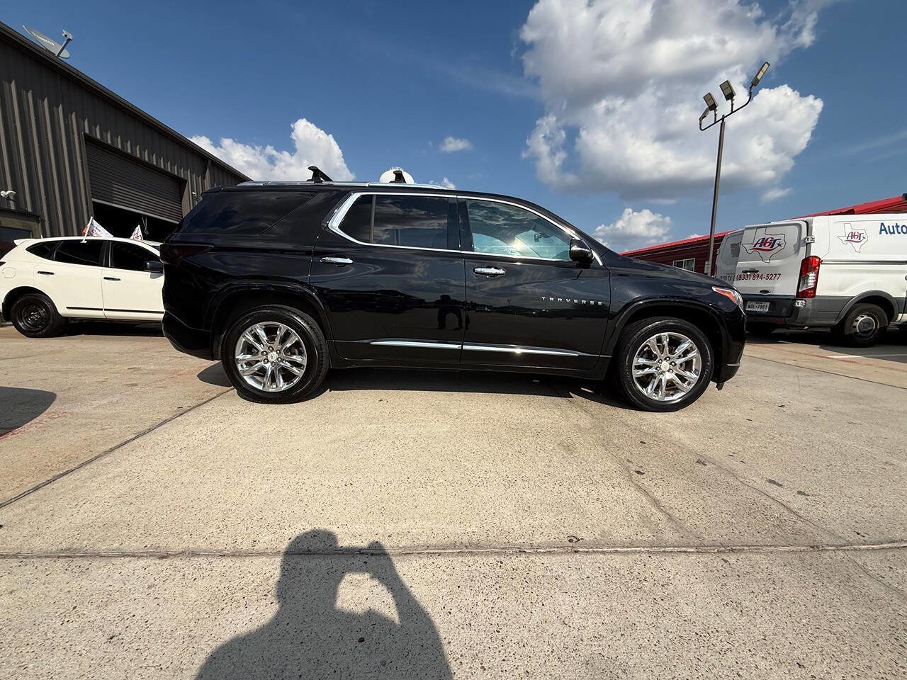 Used 2018 Chevrolet Traverse High Country image 1