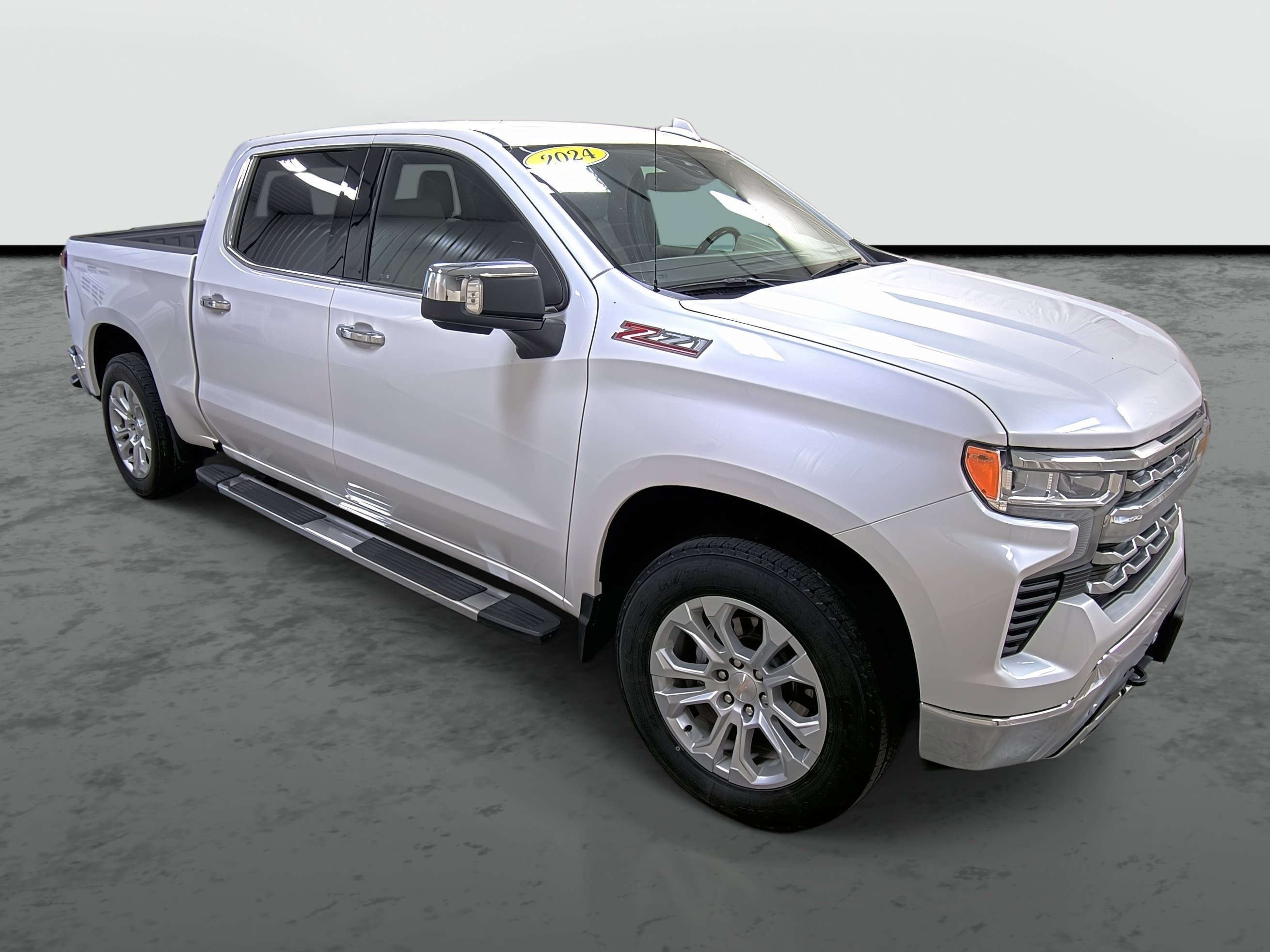 Certified 2024 Chevrolet Silverado 1500 LTZ w/ Z71 Off-Road Package AWD/4WD image 5