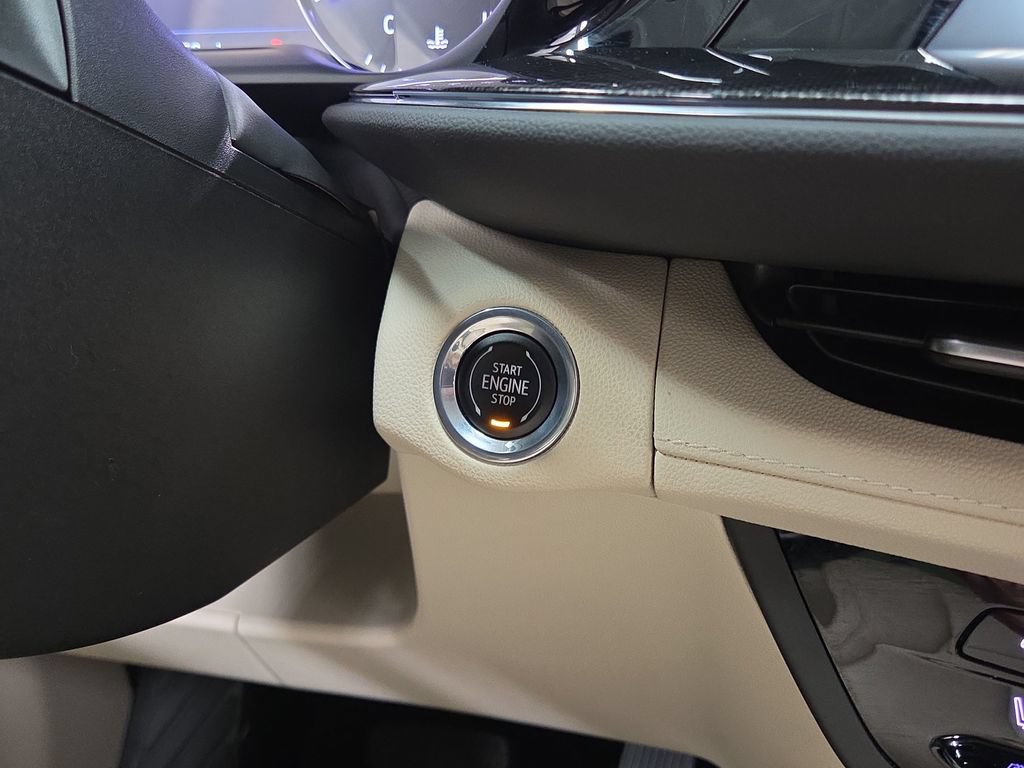 Used 2022 Buick Envision Essence w/ Safety Package AWD/4WD image 17