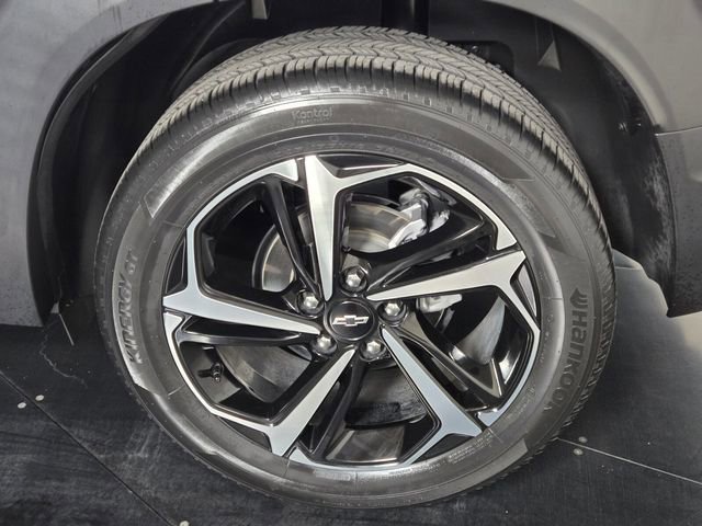 Used 2023 Chevrolet TrailBlazer RS w/ Convenience Package image 11
