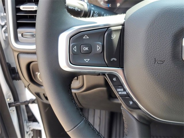 New 2026 RAM 1500 4x4 Crew Cab image 24