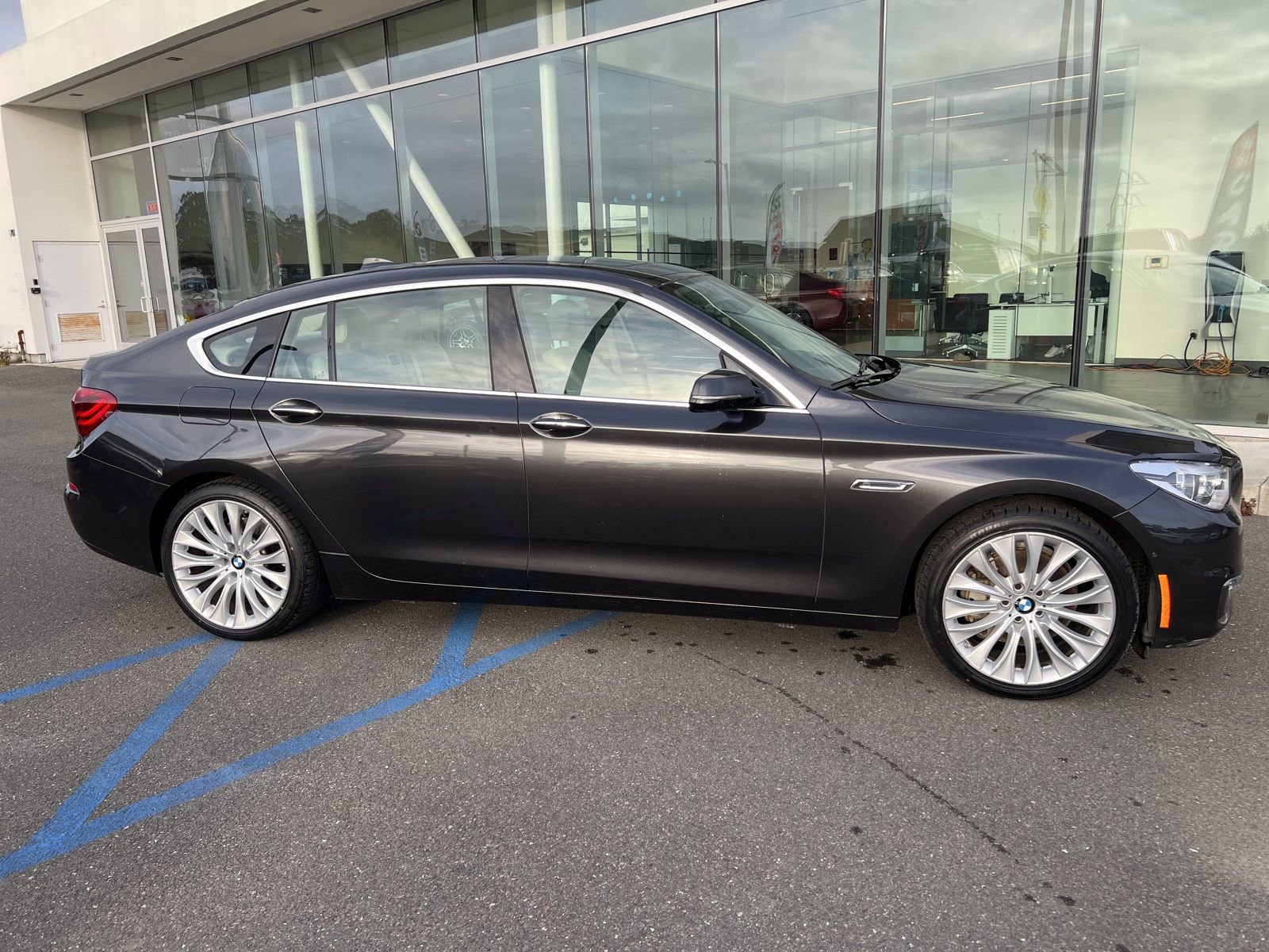 Used 2015 BMW 535i Gran Turismo image 5