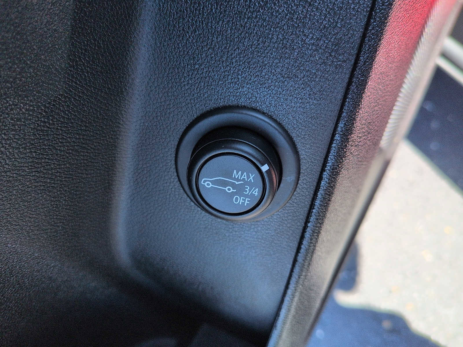 Used 2023 Chevrolet Equinox LT FWD image 15