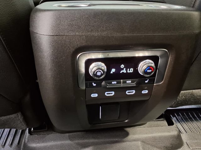 Used 2024 GMC Yukon Denali w/ Advanced Technology Package AWD/4WD image 20