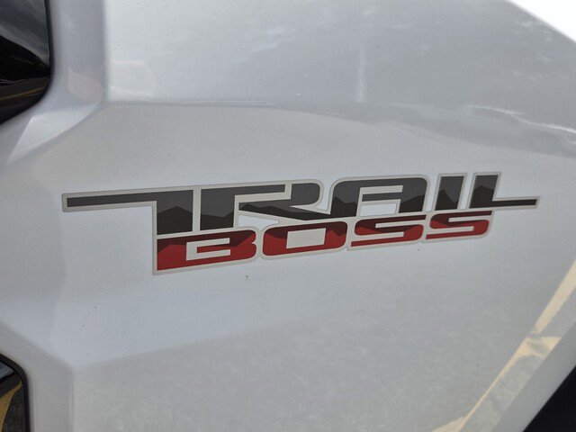 Used 2024 Chevrolet Colorado Trail Boss w/ Advanced Trailering Package AWD/4WD image 33