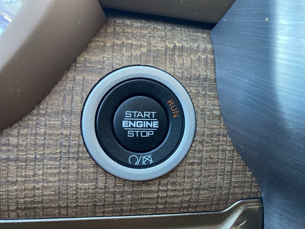 Used 2019 RAM 2500 Limited AWD/4WD image 36