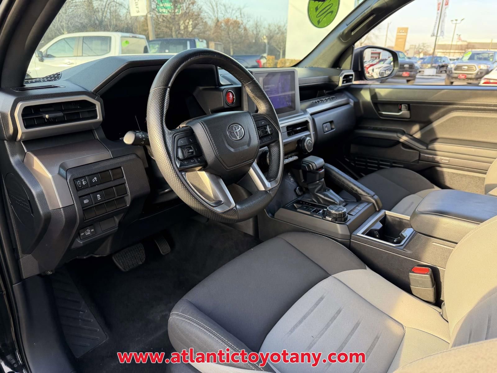 Used 2024 Toyota Tacoma TRD Off-Road image 15