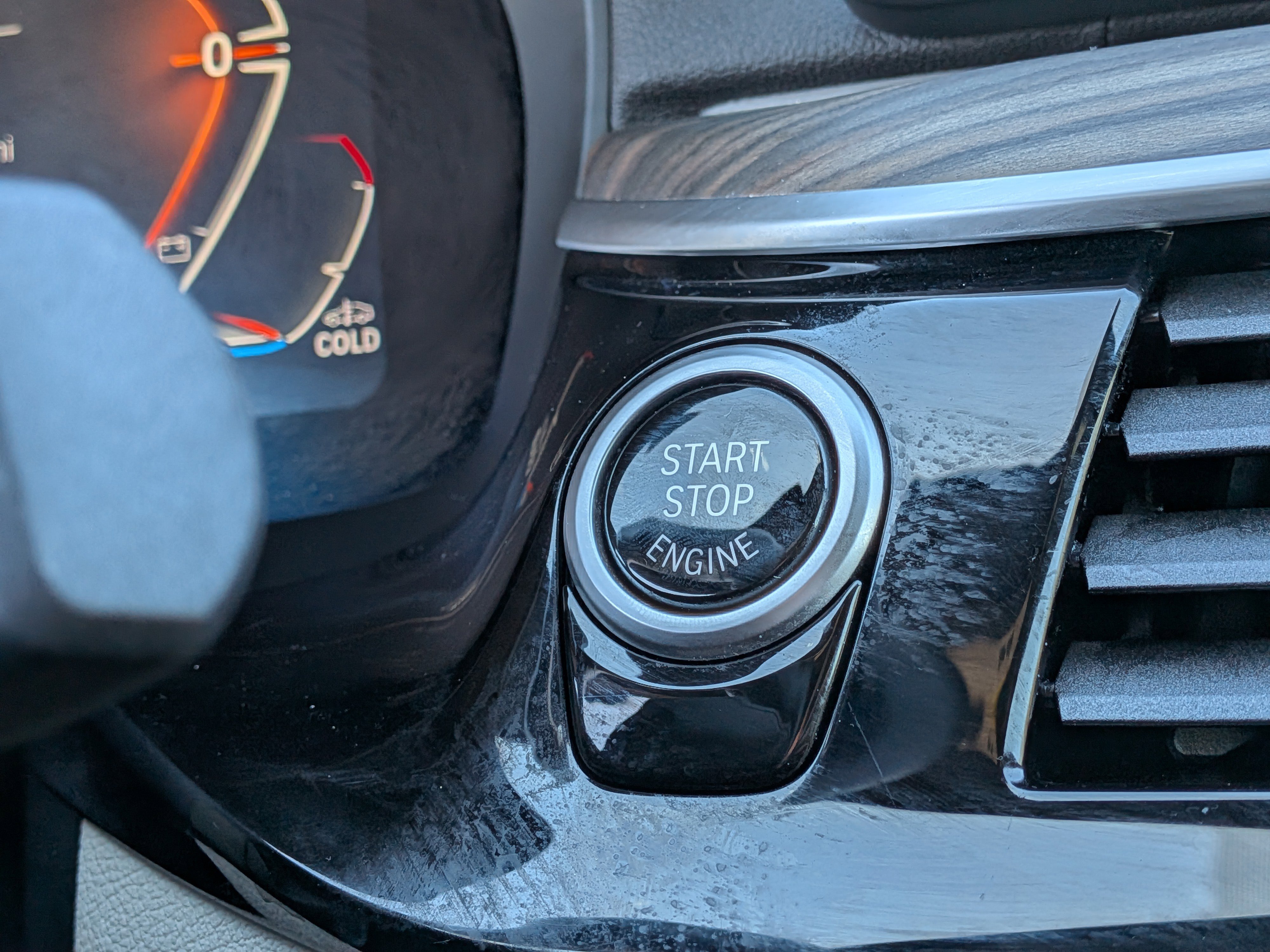 Used 2023 BMW 540i xDrive w/ Executive Package image 32